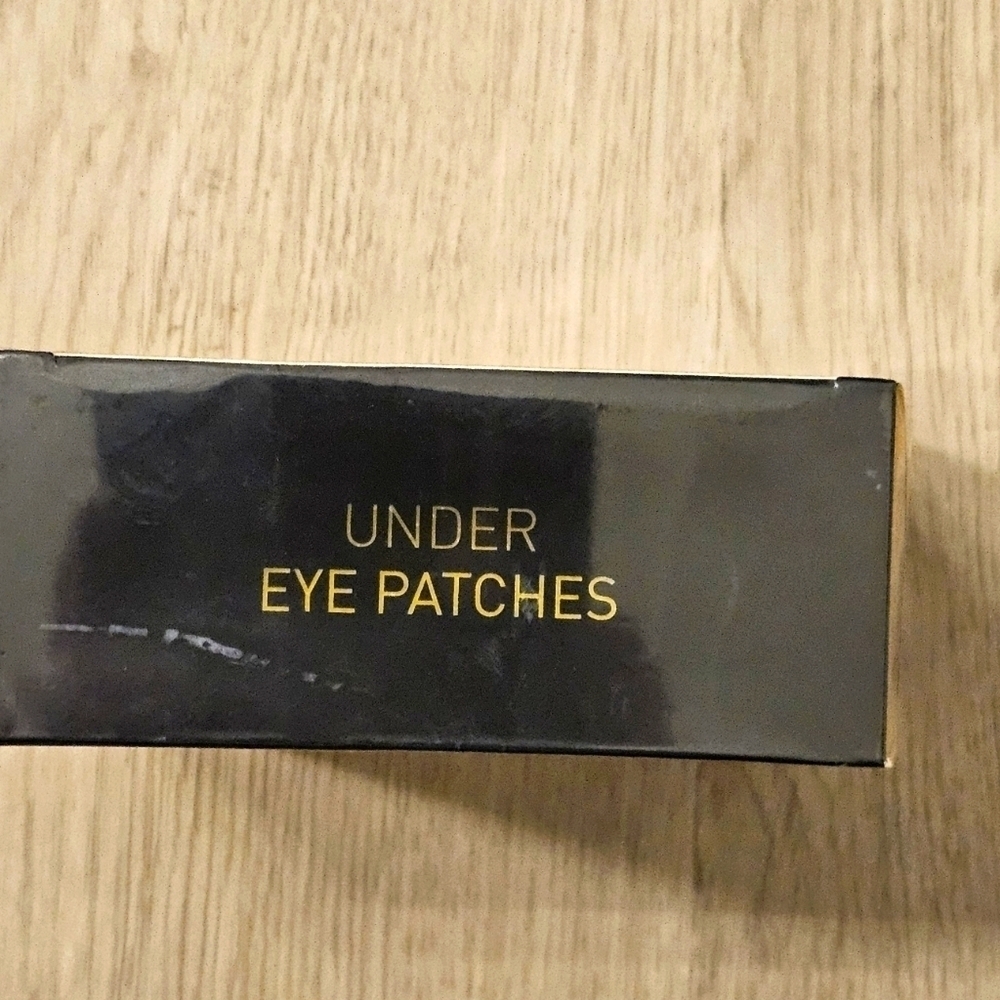 NWT Dermora Eye Mask Golden Glow for Puffy Eyes & Dark Circles brighter looking - Picture 2 of 5